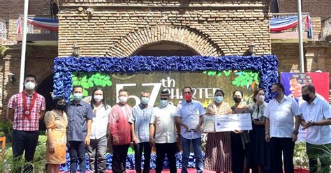 Outstanding village ‘peacemakers’ cited in Laoag City.